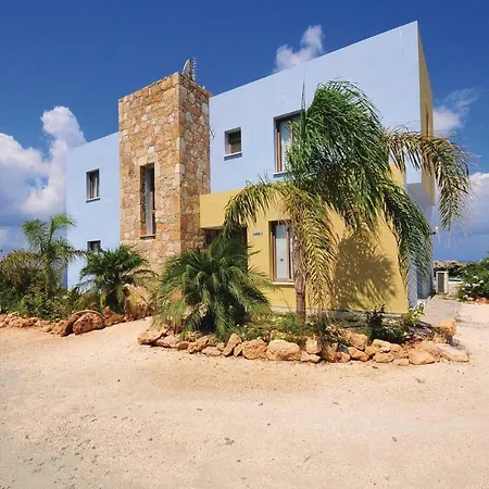 Beautiful In Pegia-paphos With Wifi 度假居 *